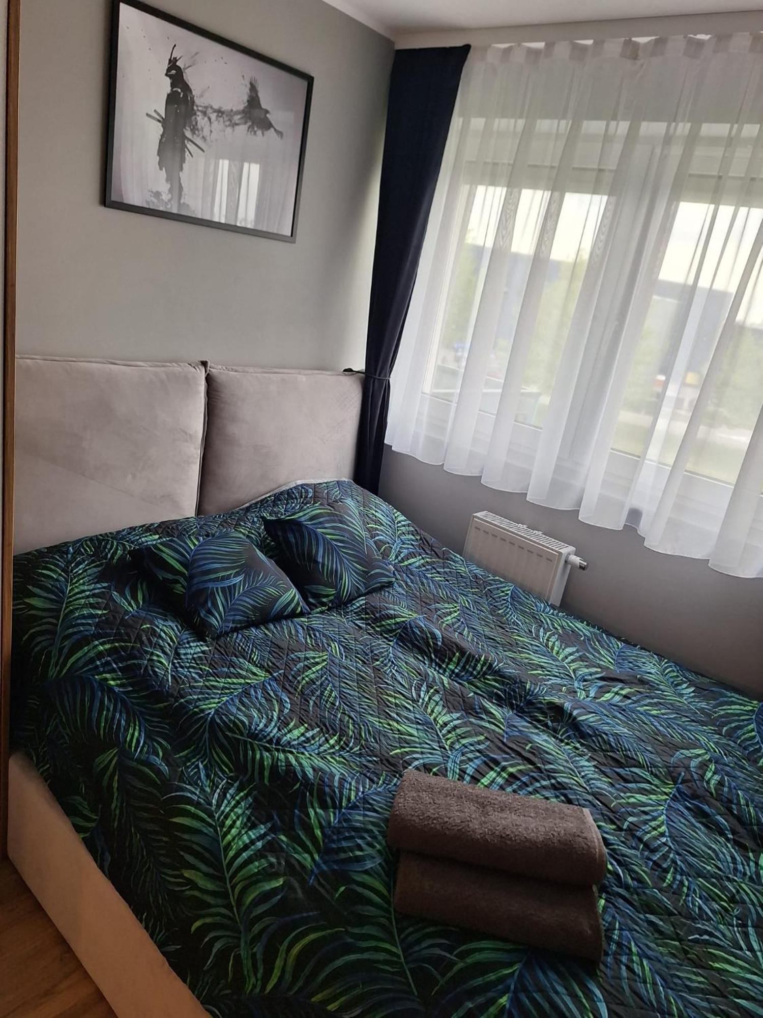 Komfortowy Apartament Dla 7 Osob Ch Arena, Prywatny Parking Gliwice Bagian luar foto